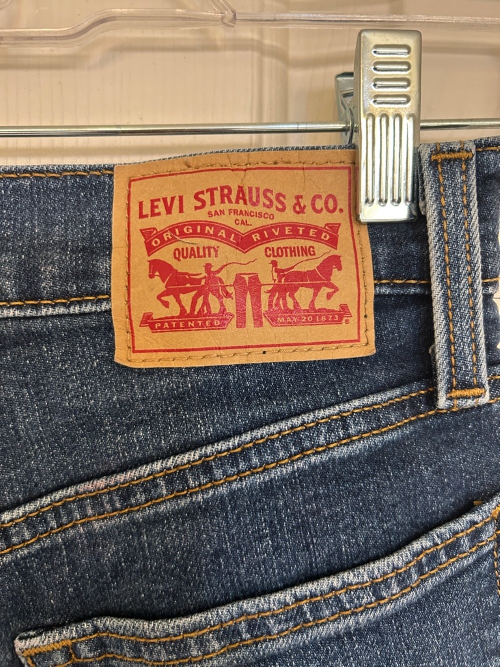 Levi Strauss Wedgie Straight Leg Jeans in Deep Indigo - Picture 9 of 9